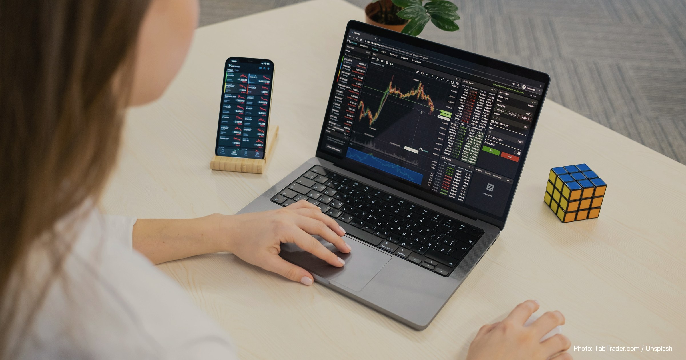 Stock photograph illustrating: Record US Midterm Spending Fueled by Crypto, AI and Betting Industries