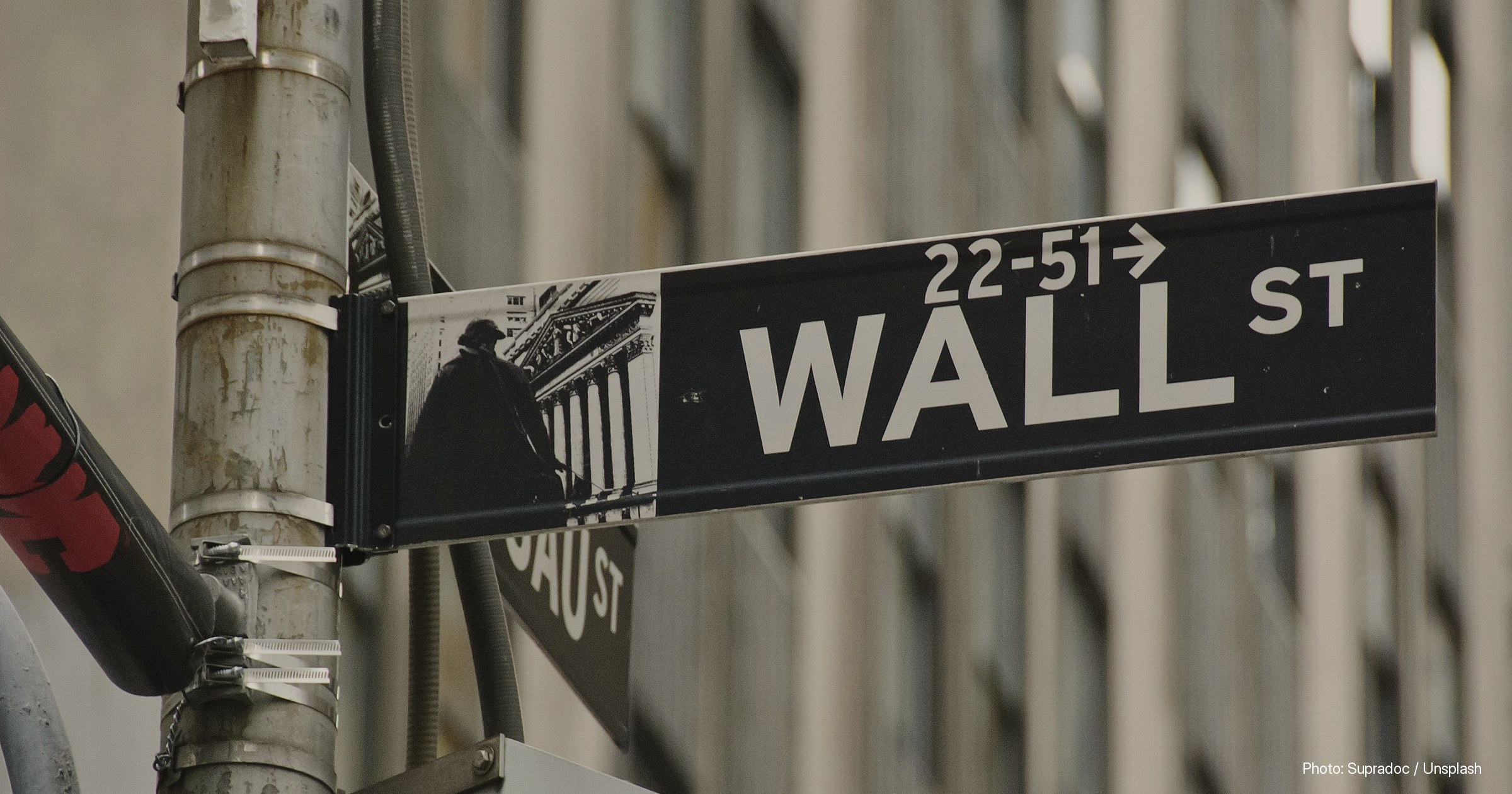 Stock photograph illustrating: SEC Reportedly Probes Wall Street’s Role After $30 Billion AI Fund Collapse