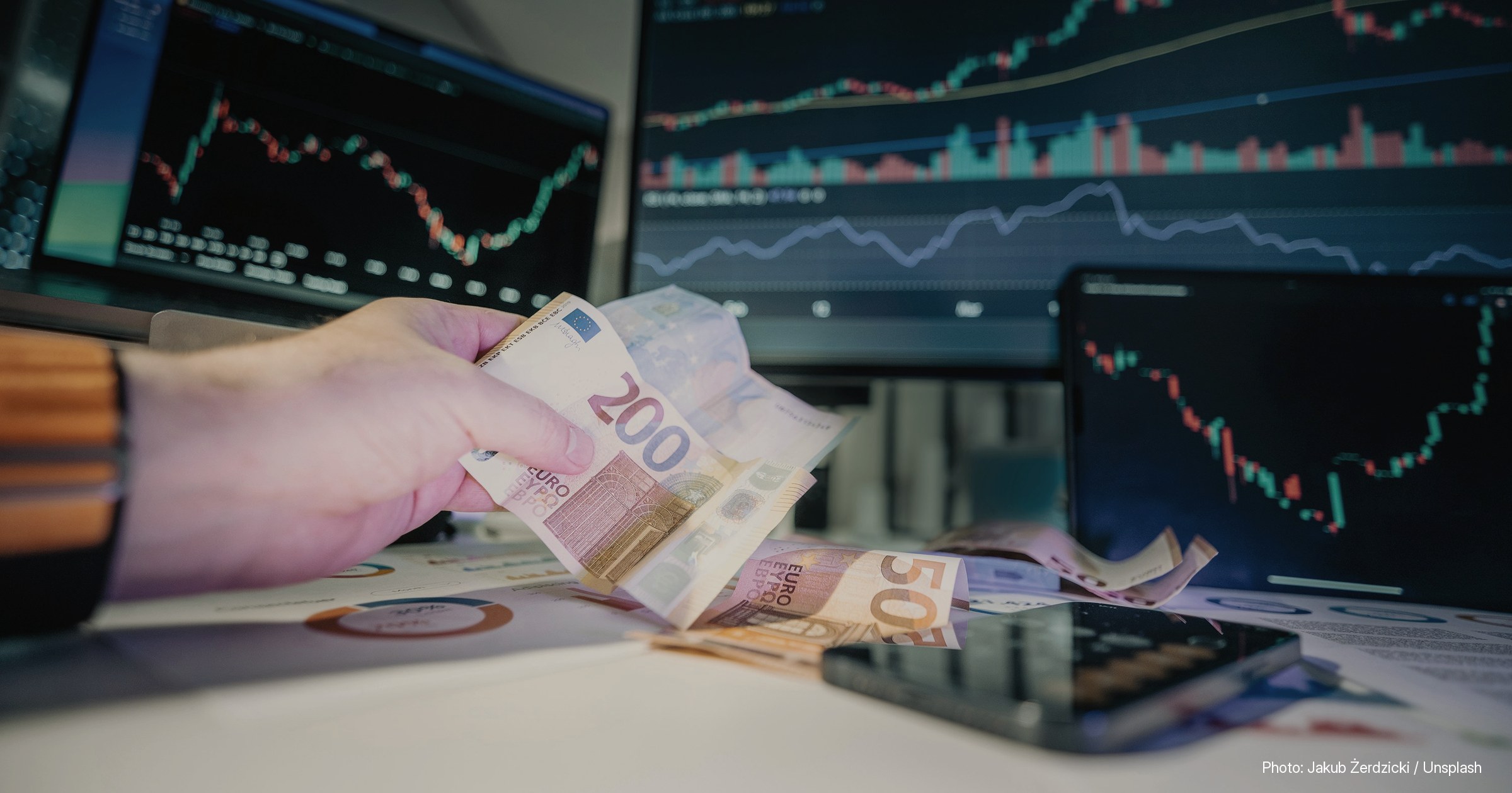 Stock photograph illustrating: Bitcoin Reclaims $80,000 for First Time in 113 Days on ETF Inflows