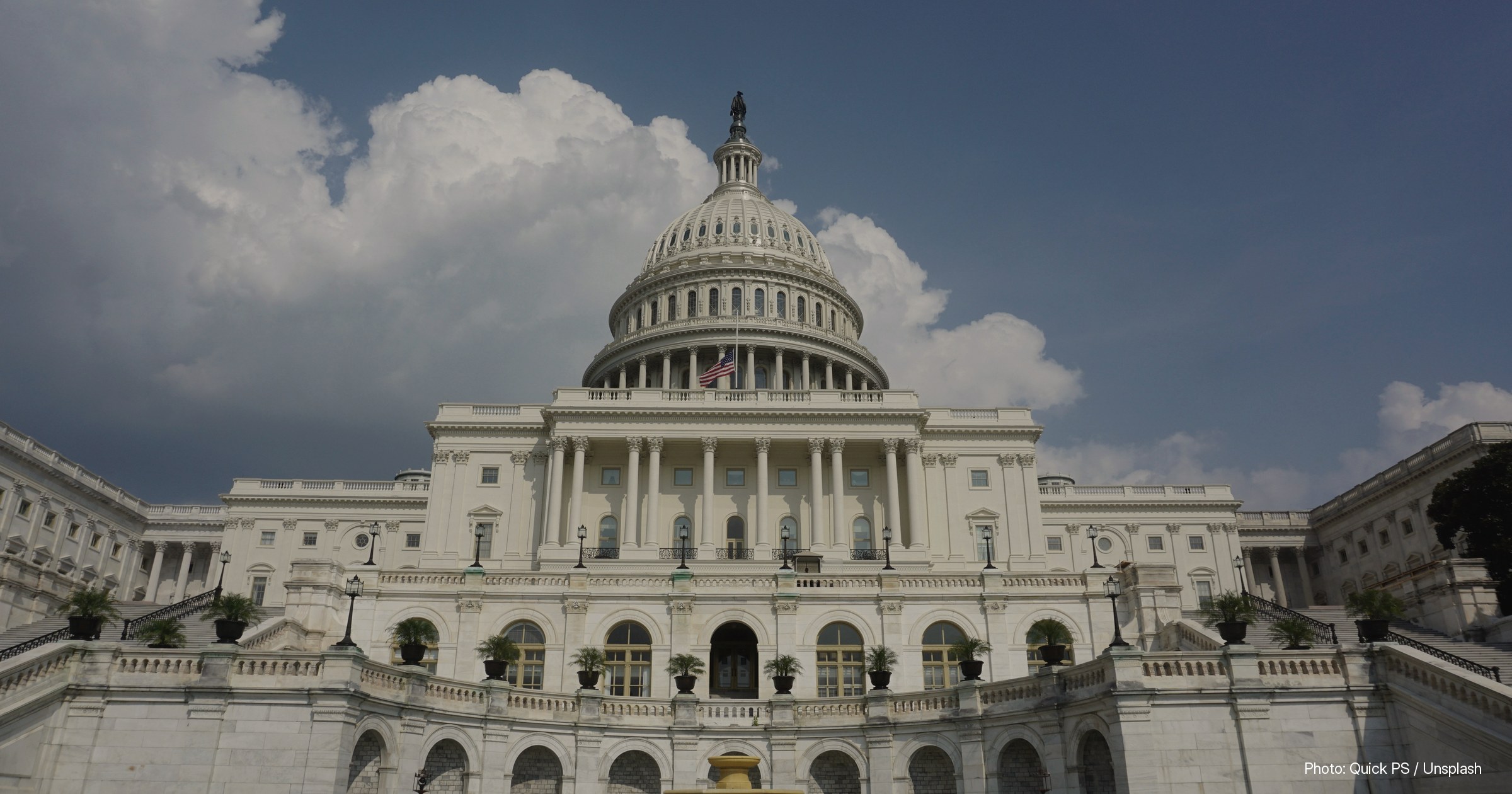 Stock photograph illustrating: US Banks Press Senate to Tighten Stablecoin Rewards Ahead of CLARITY Act Vote