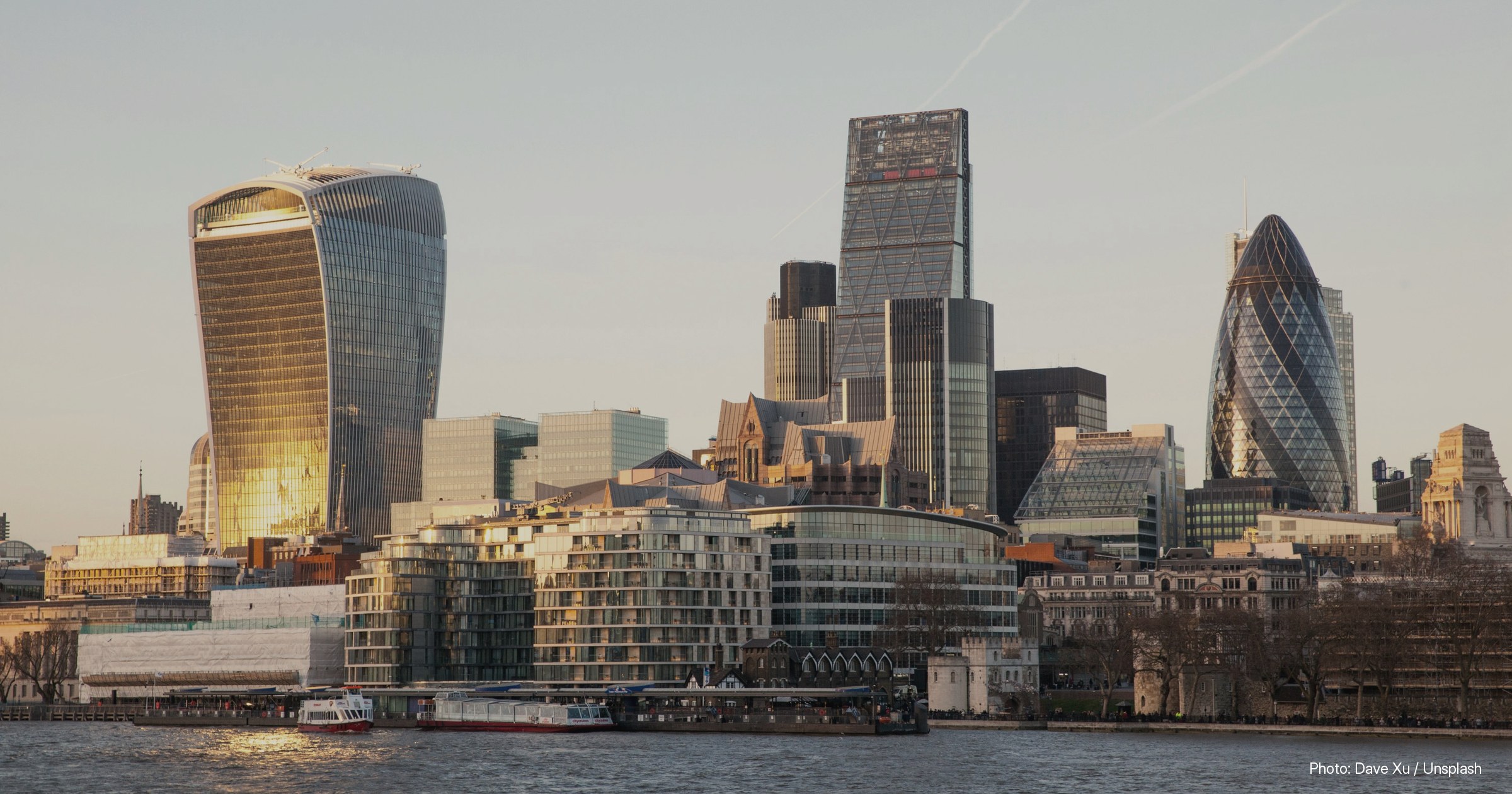 Stock photograph illustrating: Tokenized Deposits Beat Stablecoins in First Interbank Transfers Among UK Banks
